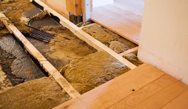Spare yourself the hidden hazards of home insulation removal. Leave the Dirty and Dangerous Work to the Pros | Okanagan Insulation Services