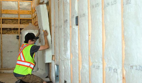 Have a professional insulation contractor install your insulation for a longer lifespan. When to Re-Use, Top-Up, or Totally Replace Your Insulation | Okanagan Insulation Services